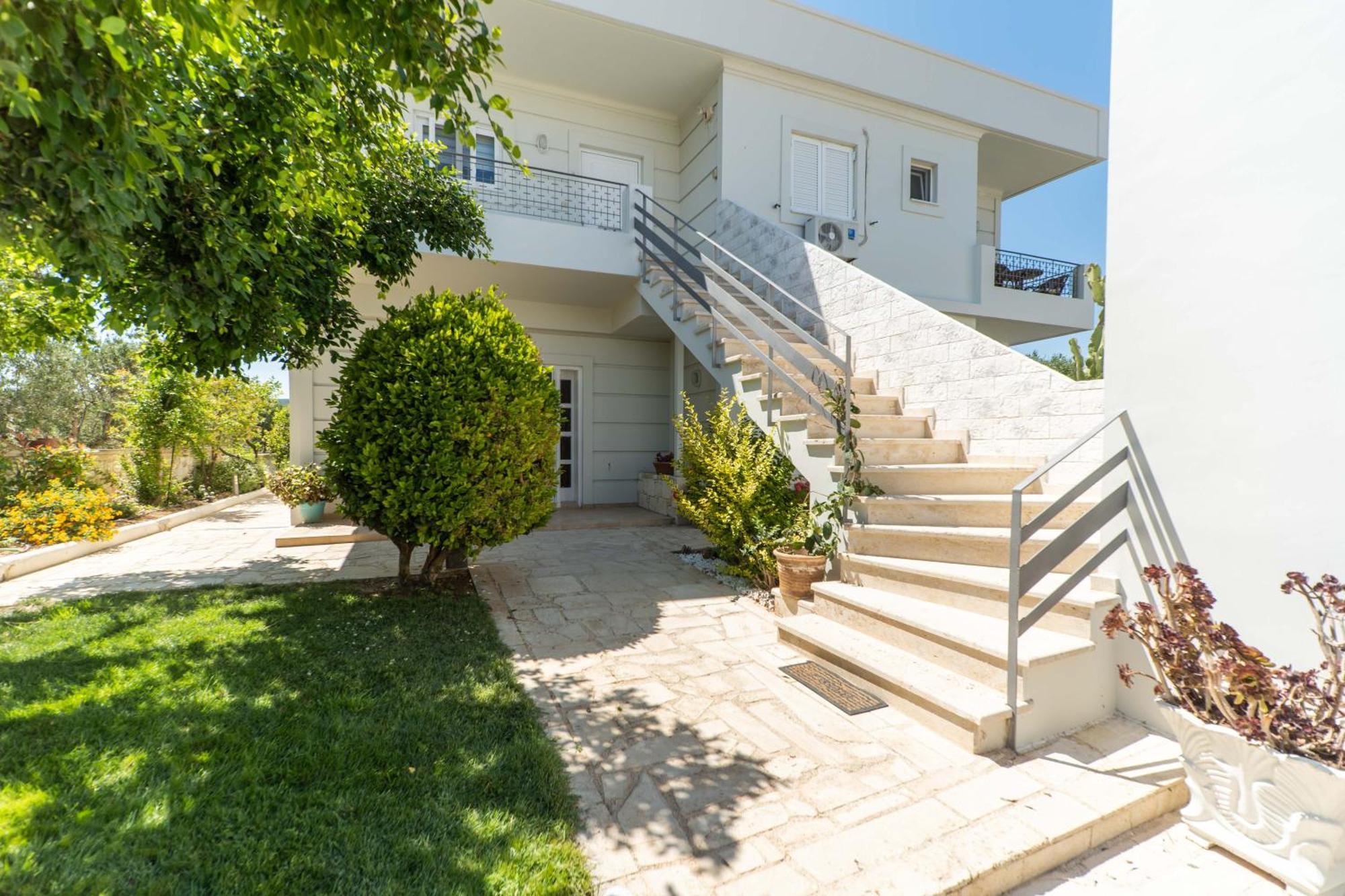 Villa Rodanthi Villas *
